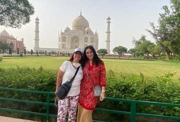 agra overnight tour from delhi by car